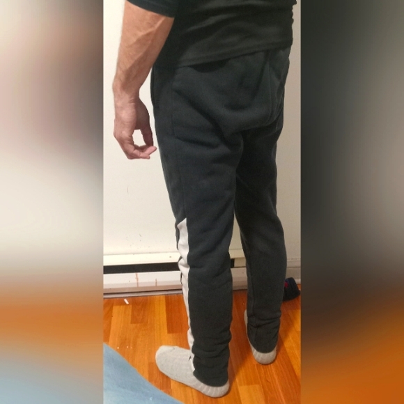 Puma Boy's Sweatpants XXL Black White Logo - Picture 4 of 9